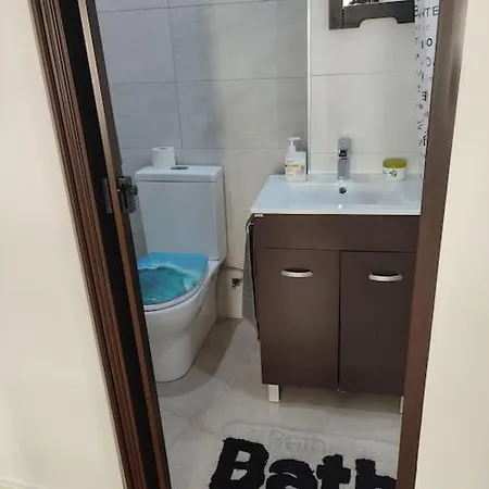 Cerca De Basilica De Pilar *