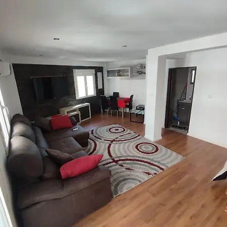 Cerca De Basilica De Pilar شقة *