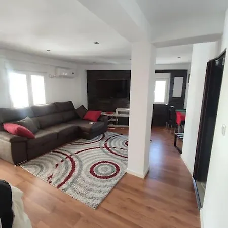 Cerca De Basilica De Pilar شقة